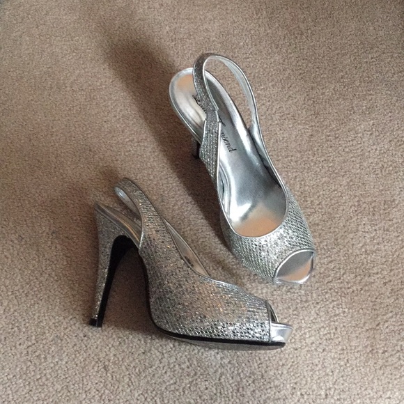 Open toe platform - Picture 2 of 3